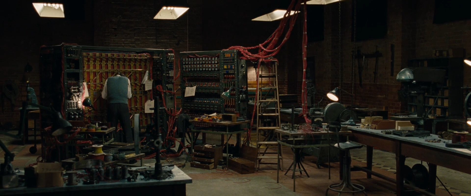 点击查看原图 The.Imitation.Game.2014.1080p.BluRay.H264.AAC-RARBG.mp4_20150306_200627.015.jpg
