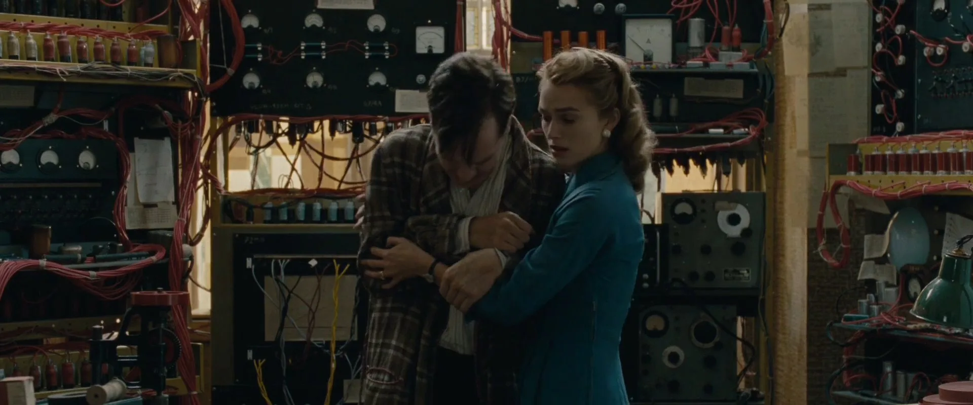 点击查看原图 The.Imitation.Game.2014.1080p.BluRay.H264.AAC-RARBG.mp4_20150306_201845.156.jpg